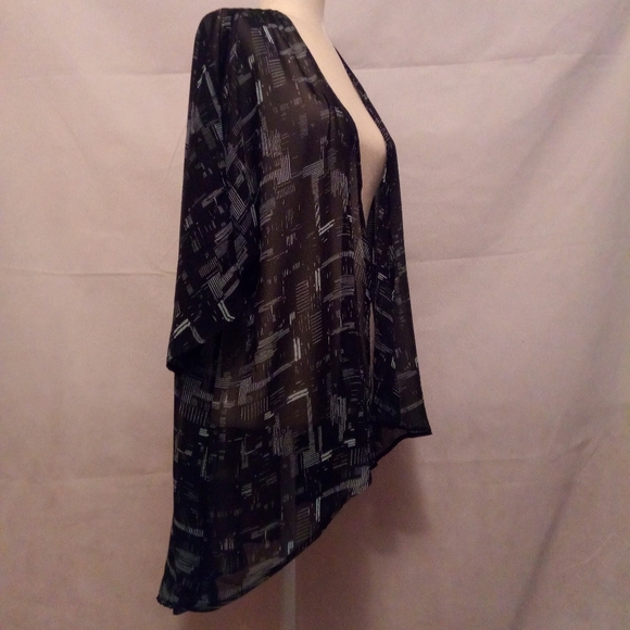 Lularoe "Lindsay" Kimono Small - Picture 4 of 8